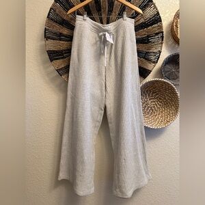 American Eagle Pants NWT